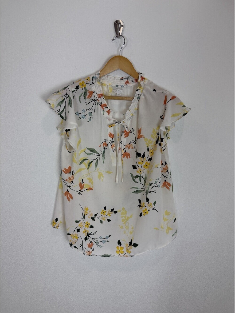 NWT 14th & Union Womens M Ivory Watercolor Floral Ruffle Sleeve Blouse Tie Neck